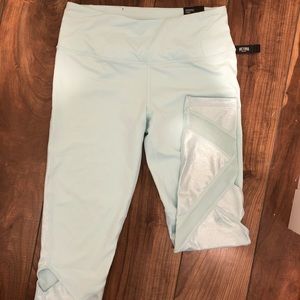 NWT Victoria’s Secret Sport Leggings size M